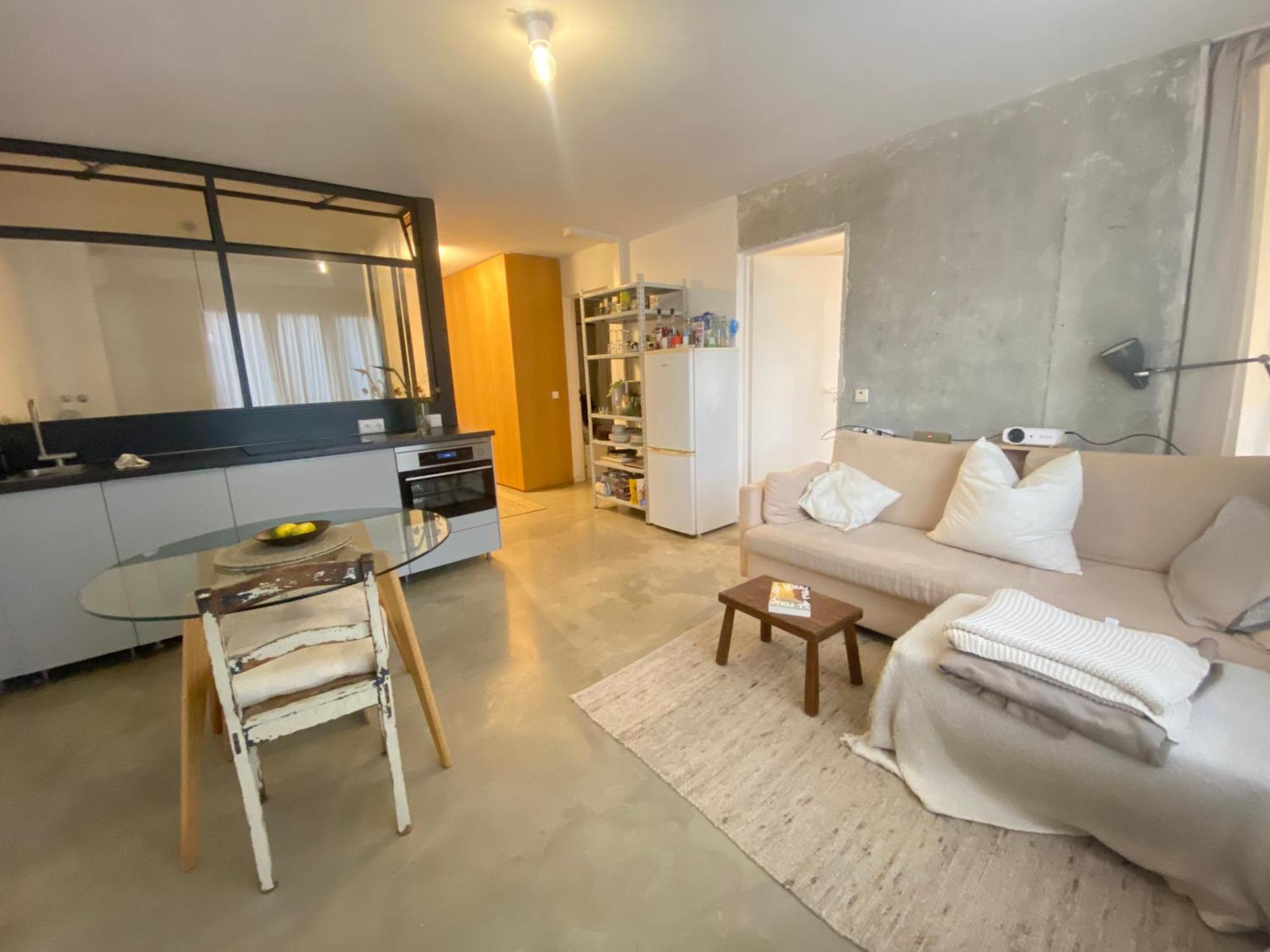 Modern Sunny Flat In Neukolln Berlin
